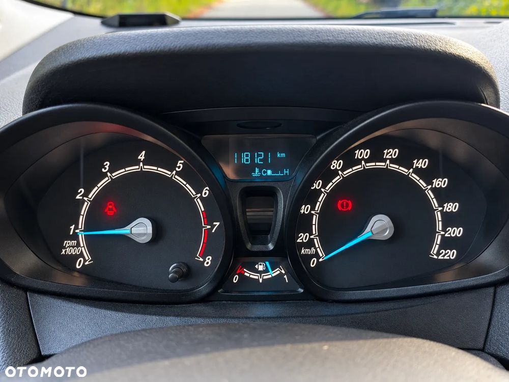 Ford Tourneo Courier 1.0 EcoBoost Trend - 10