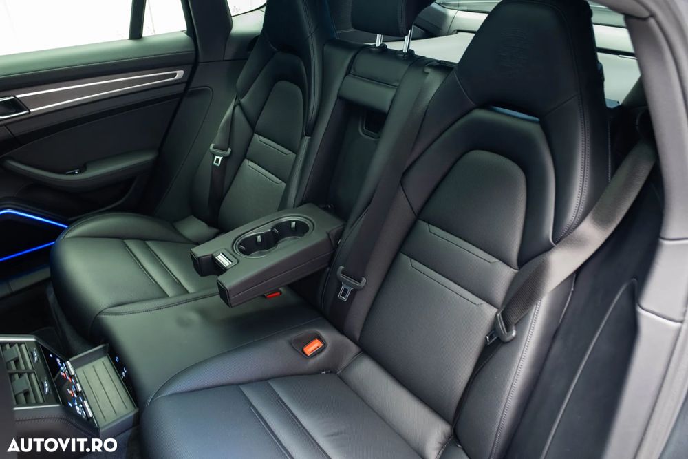 Porsche Panamera - 20