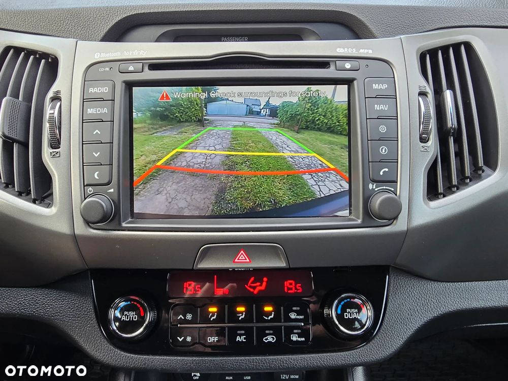 Kia Sportage 1.7 CRDI Business Line L 2WD - 23