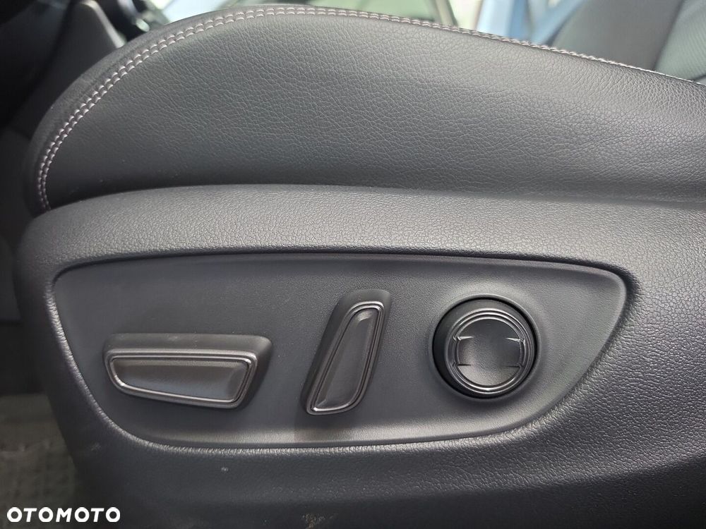 Toyota RAV4 - 26