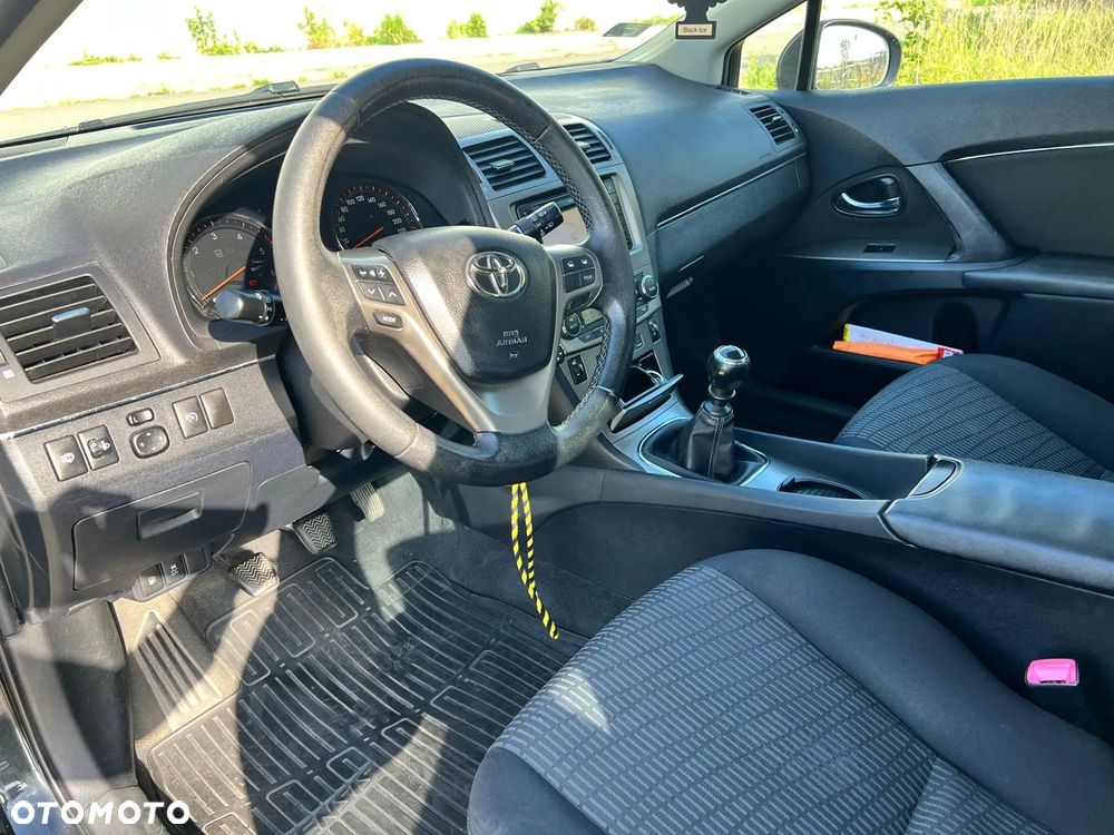 Toyota Avensis 2.0 D-4D Combi - 3
