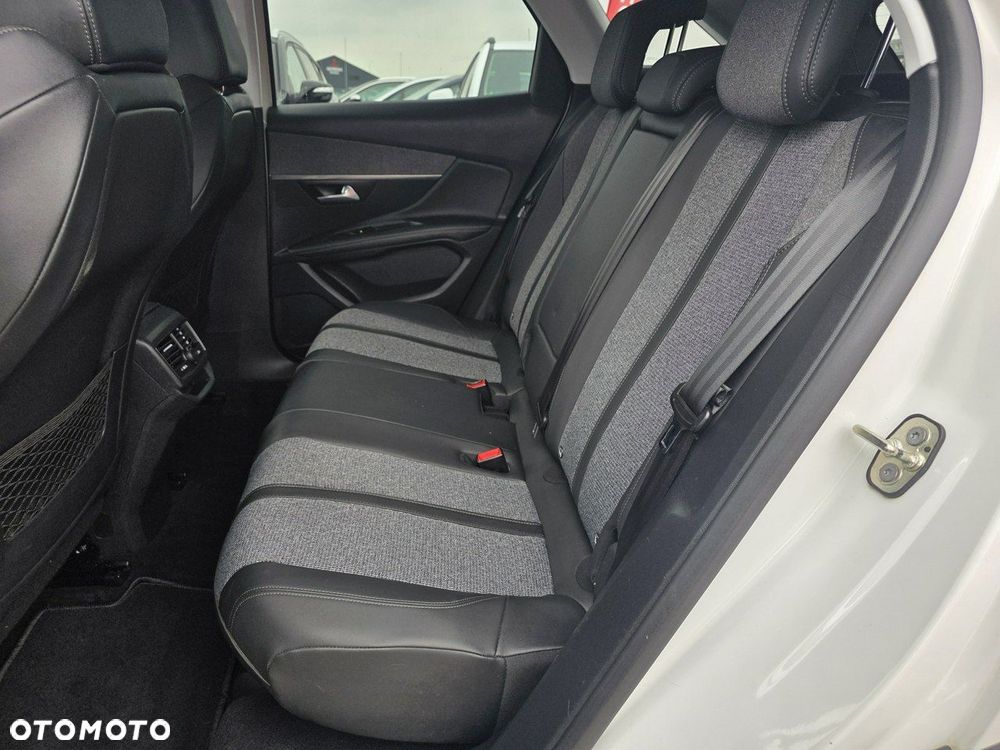 Peugeot 3008 2.0 BlueHDi GT S&S EAT8 - 27