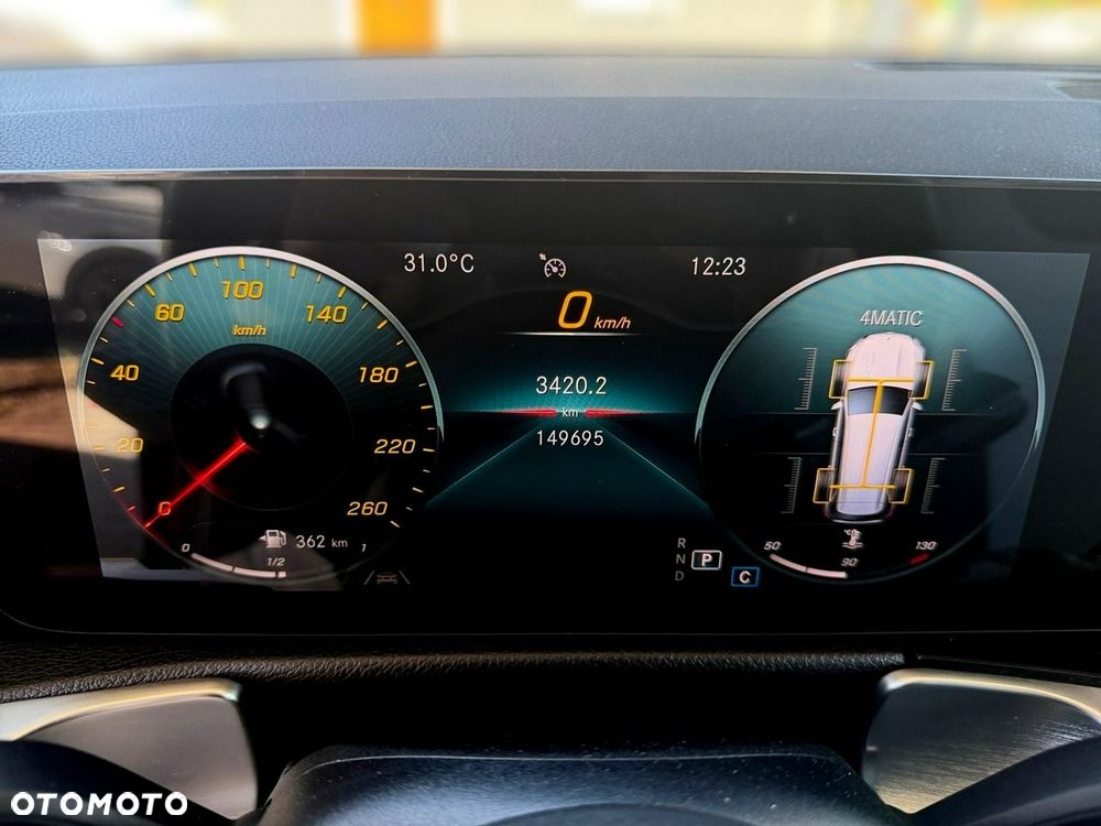 Mercedes-Benz GLB - 20