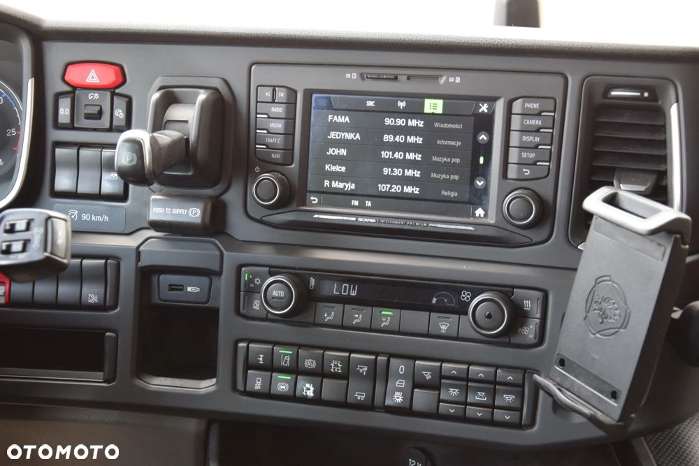 Scania R450 / EURO 6 / FULL AIRMATIC / RETARDER / ACC / KLIMA / FULL LEDY / FULL SPOILERY / SERWISOWANA / SPROWADZONA - 32