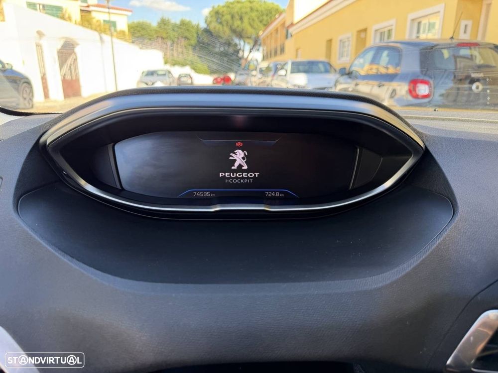 Peugeot 5008 1.2 PureTech GT EAT8 - 37