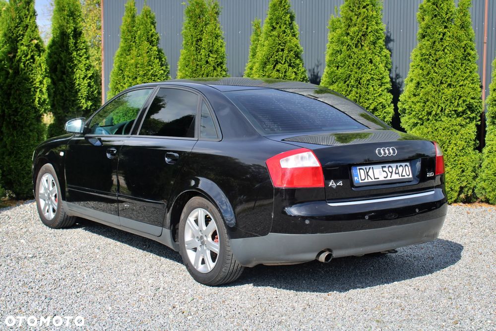 Audi A4 Limousine - 15