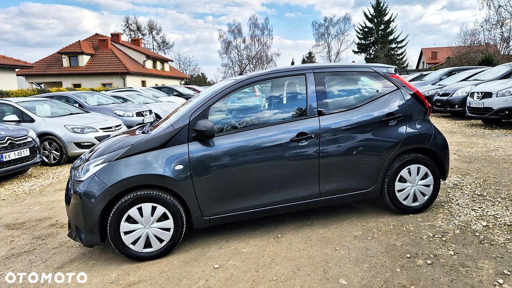 Toyota Aygo x-final - 24
