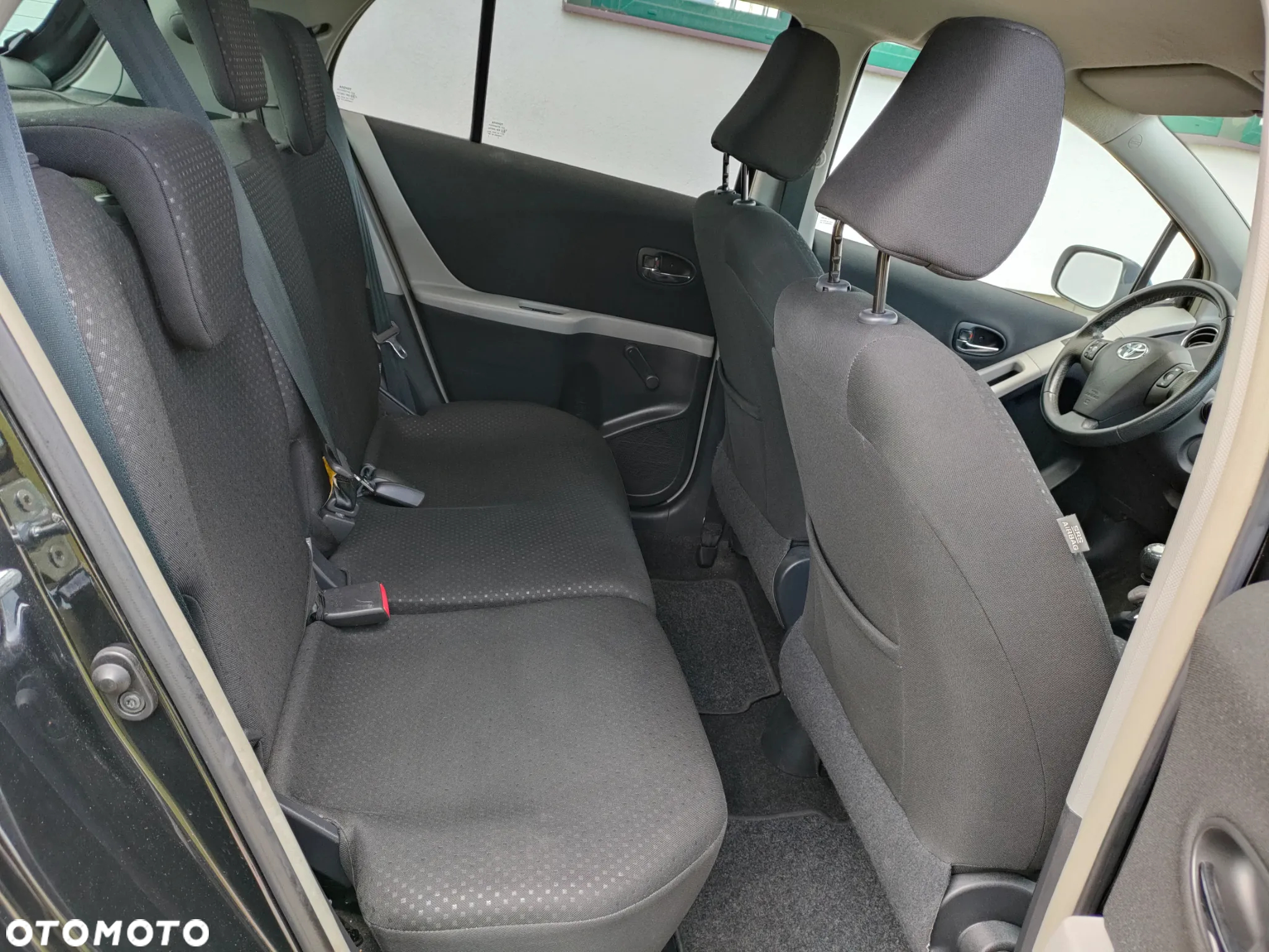 Toyota Yaris - 15