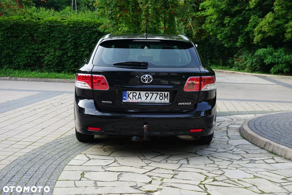 Toyota Avensis - 7