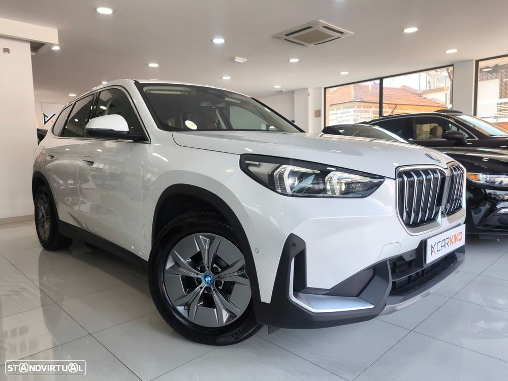 BMW iX1 xDrive30 - 1