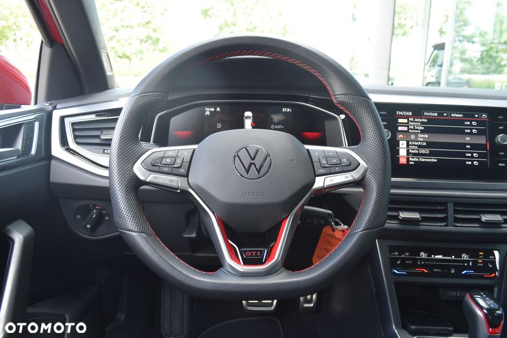 Volkswagen Polo - 12