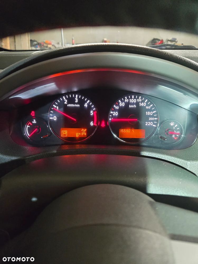 Nissan Pathfinder - 18