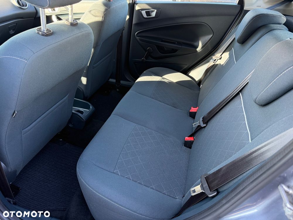 Ford Fiesta 1.25 Ghia - 7