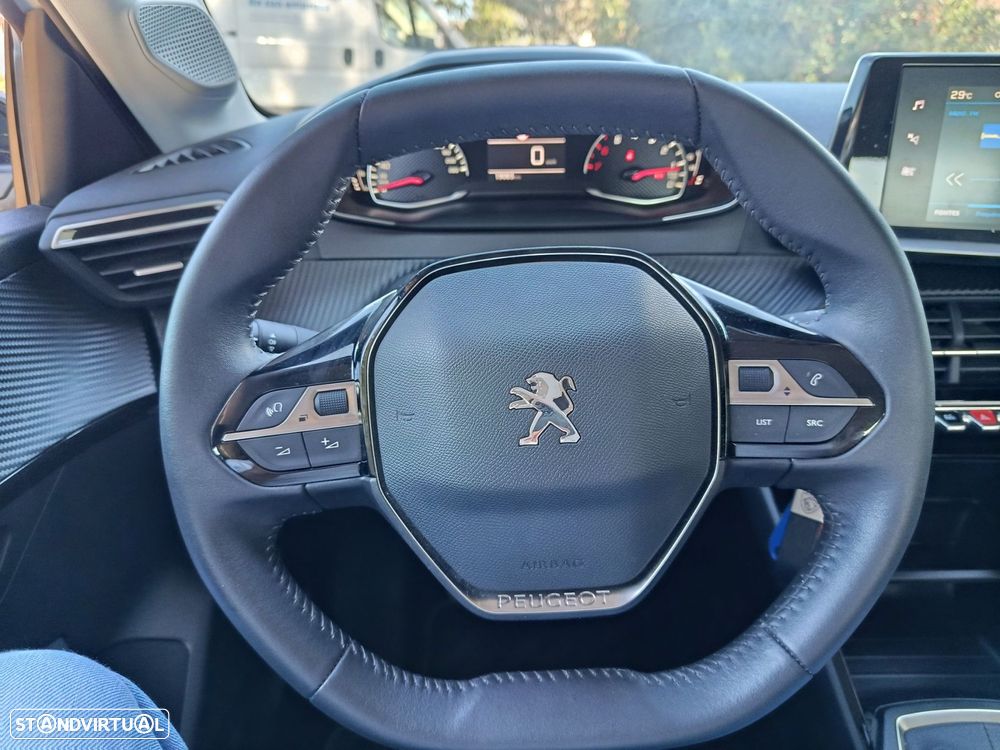 Peugeot 208 1.2 PureTech Active - 9