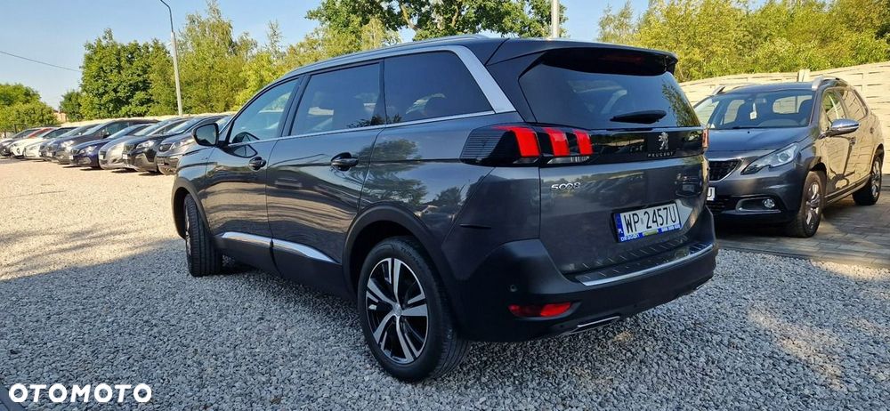 Peugeot 5008 - 4