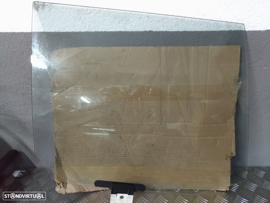 Vidro da Porta Traseira Dta BMW Serie 5 Touring E61 - 1
