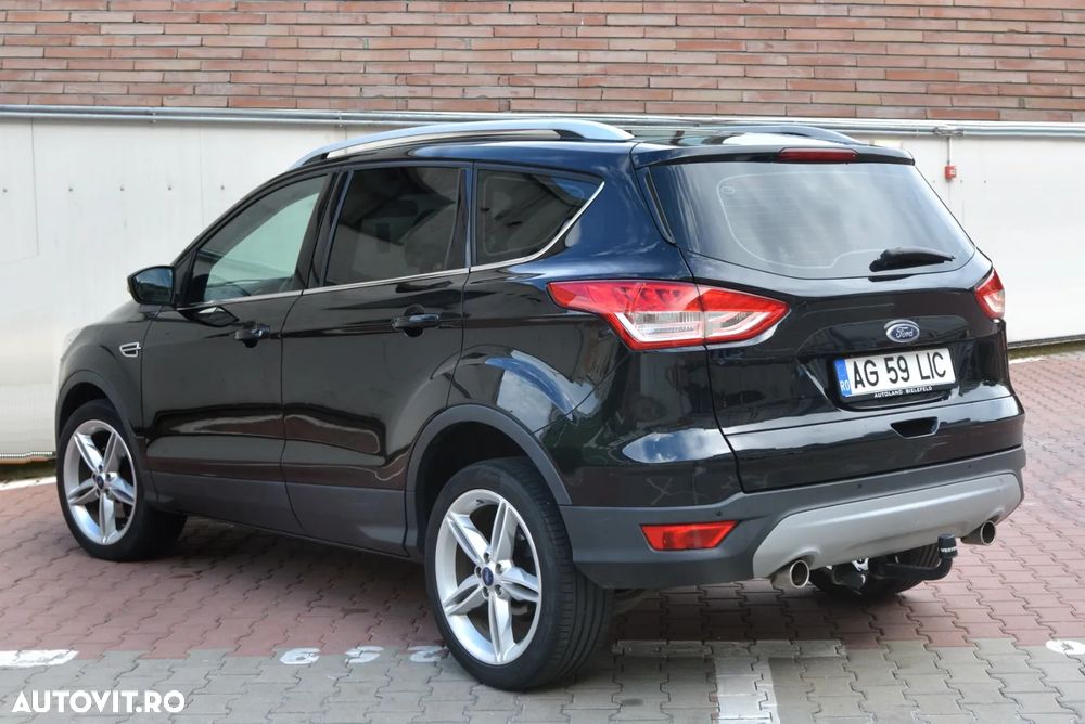 Ford Kuga 2.0 TDCi 4WD Powershift Titanium - 6