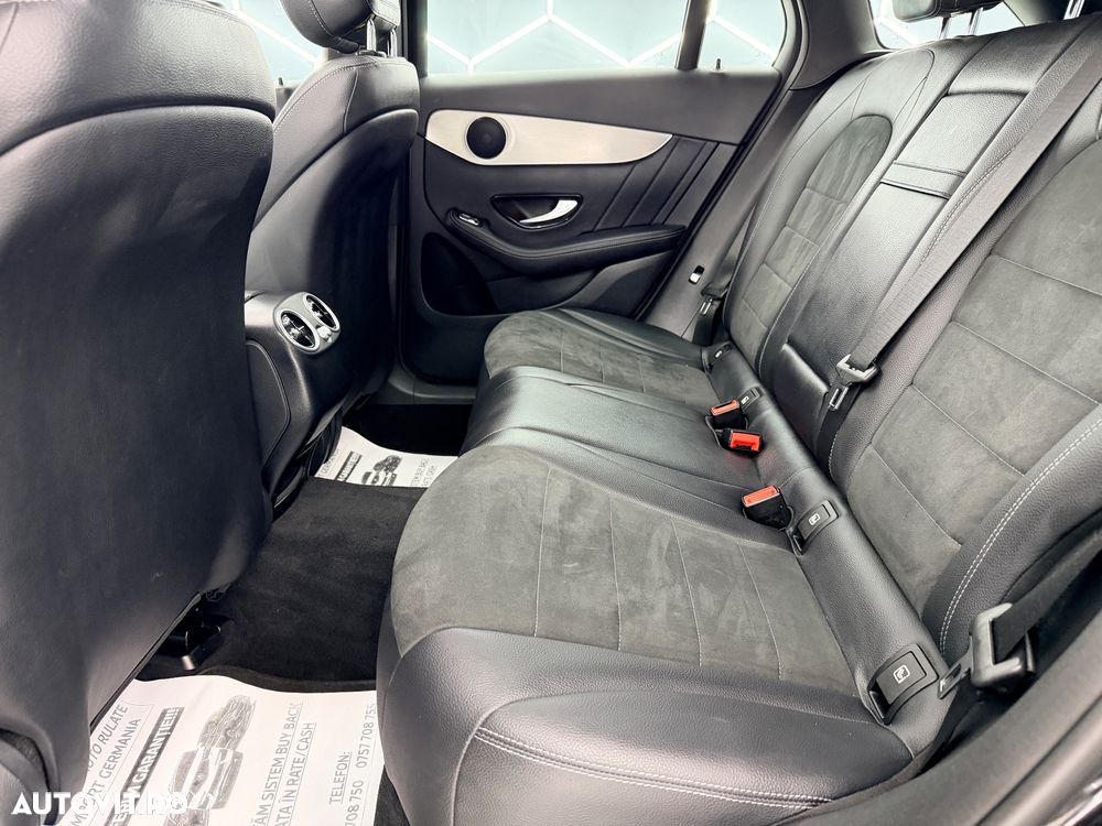 Mercedes-Benz GLC 250 4Matic 9G-TRONIC AMG Line - 14