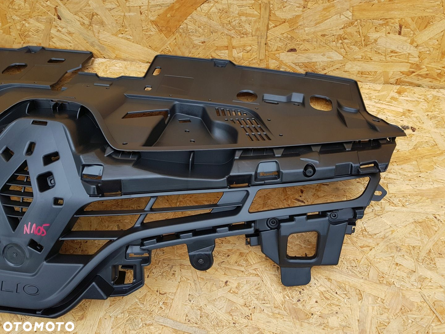 RENAULT CLIO 4 IV 11- ATRAPA KRATKA STELAŻ GRILL ZDERZAKA PRZÓD 622563184R - 2