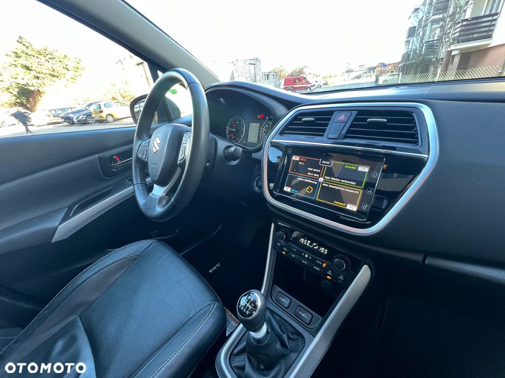 Suzuki SX4 S-Cross - 10