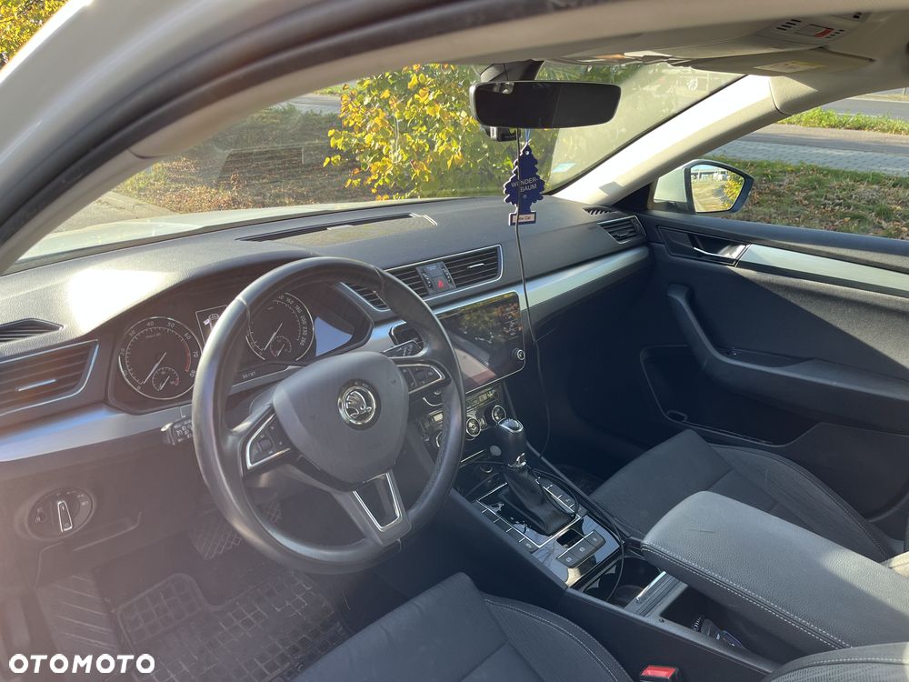 Skoda Superb 1.8 TSI Ambition DSG - 17