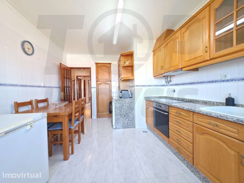 APARTAMENTO T2 TOTALMENTE MOBILADO E EQUIPADO COM VISTA TEJO - SANT... - Grande imagem: 4/27