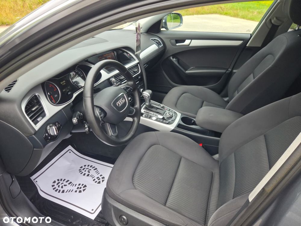 Audi A4 Limousine - 13