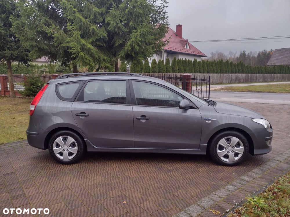 Hyundai i30 i30cw 1.4 blue Comfort - 9