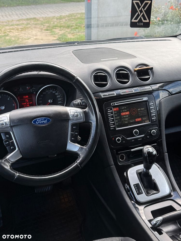Ford Galaxy - 6