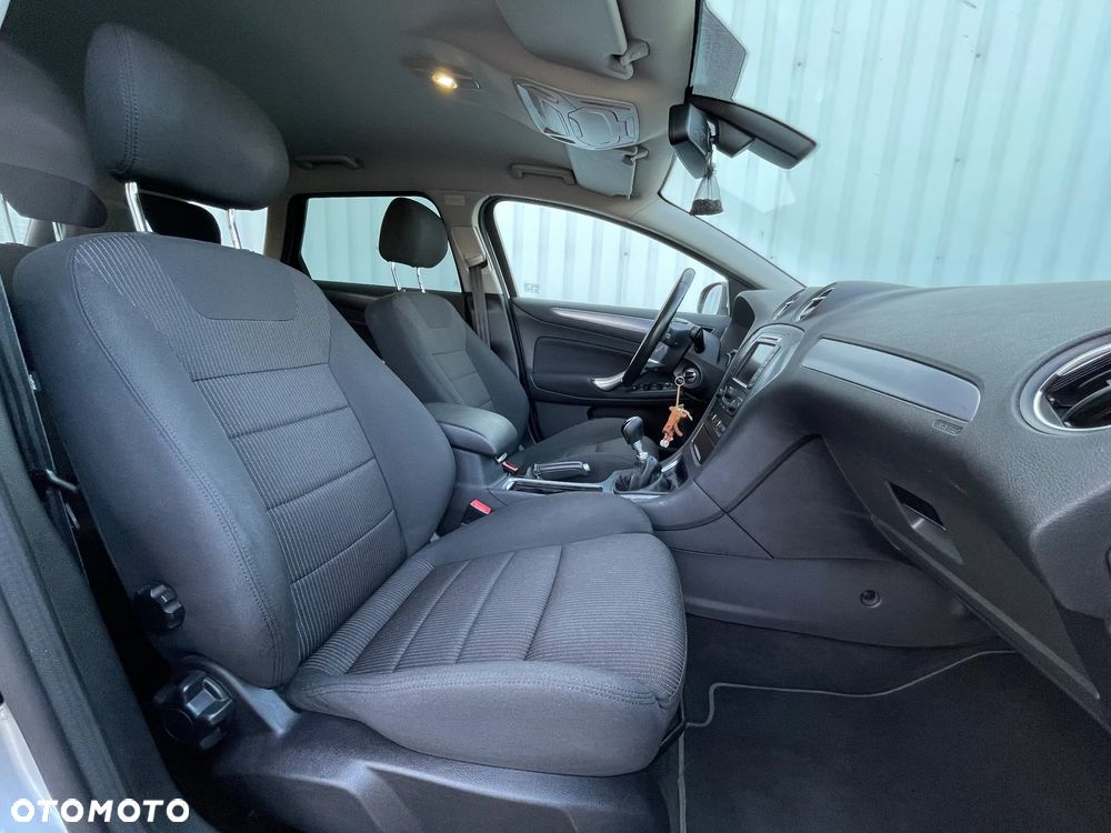Ford Mondeo 2.0 TDCi Titanium - 25