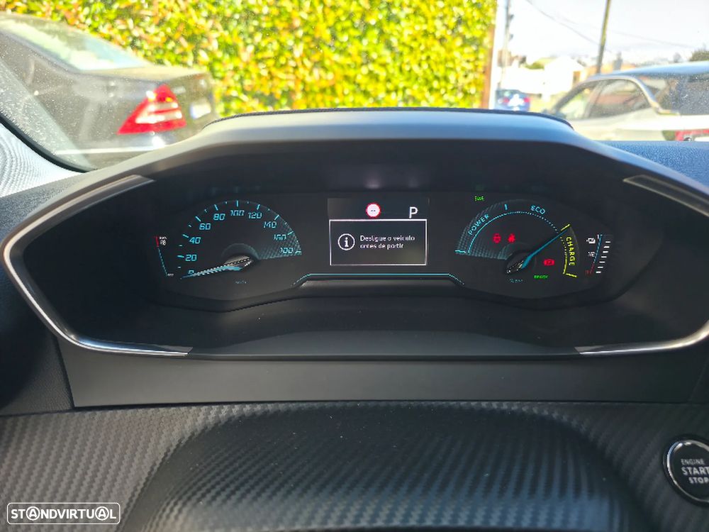Peugeot 208 - 11