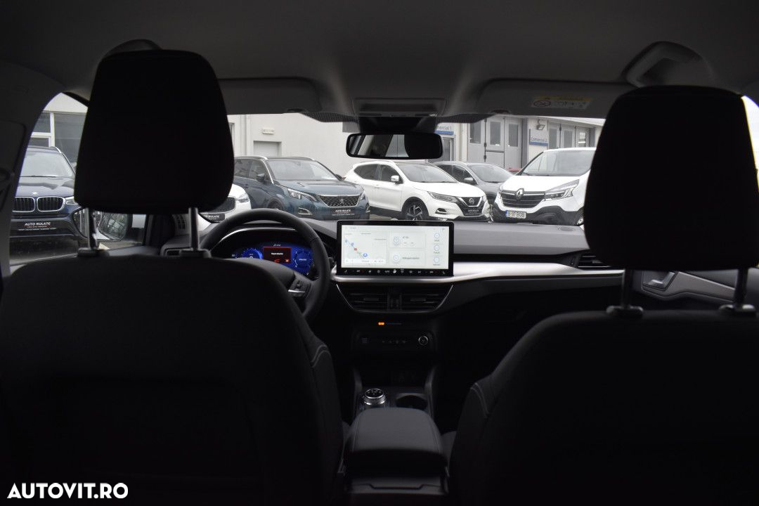 Ford Focus - 8