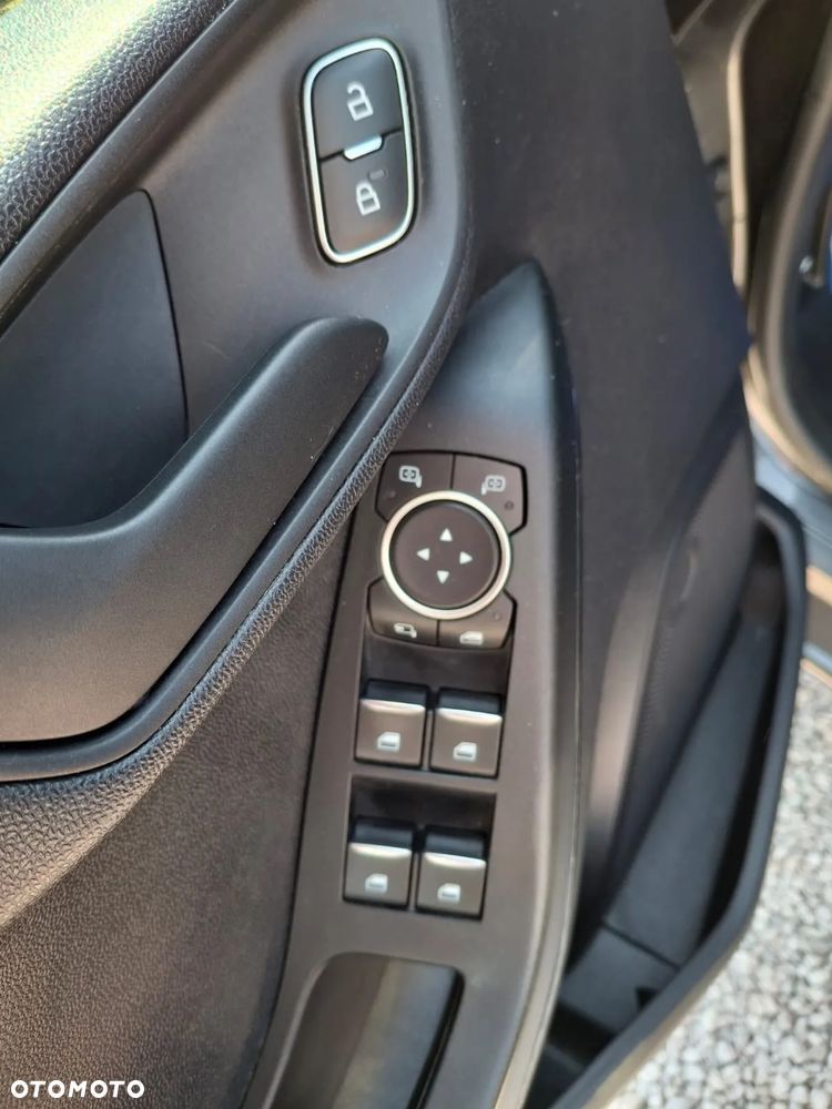 Ford Fiesta 1.0 EcoBoost Hybrid S&S ACTIVE - 19