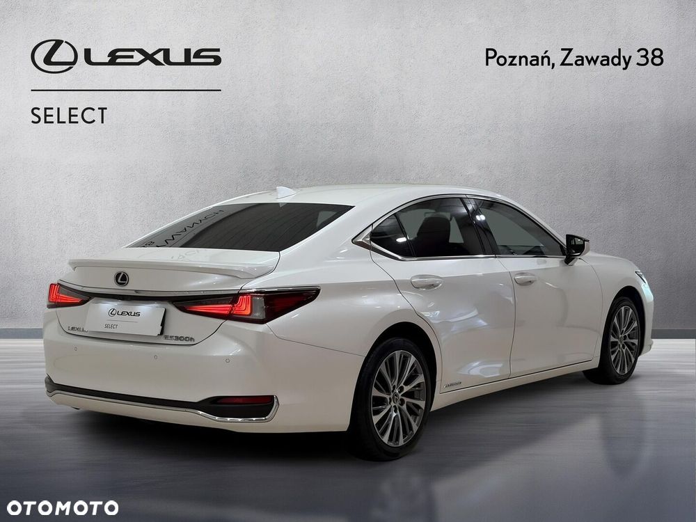 Lexus ES 300h Business Edition - 3