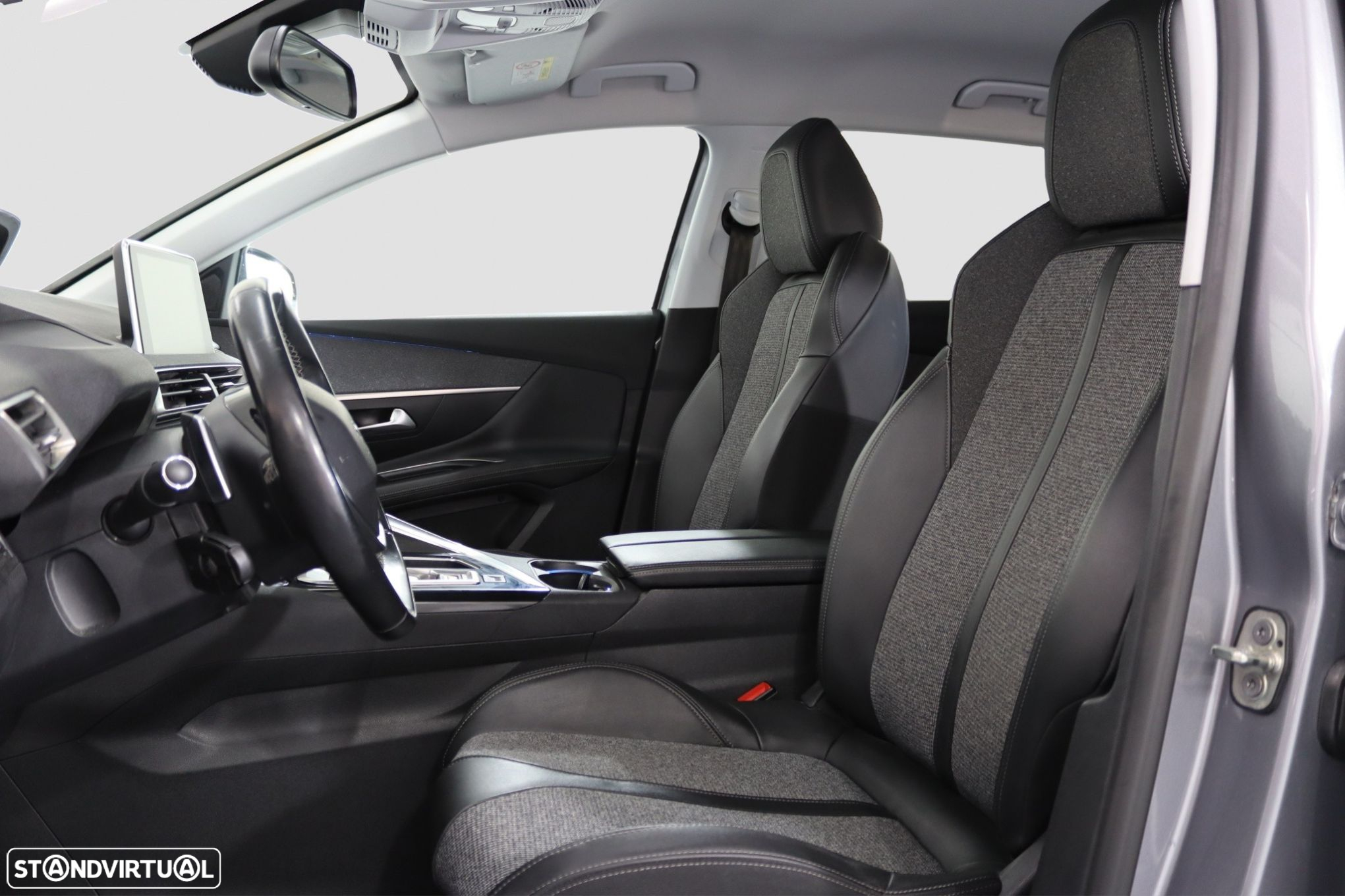 Peugeot 3008 PureTech 130 Stop & Start GPF EAT8 Allure - 12