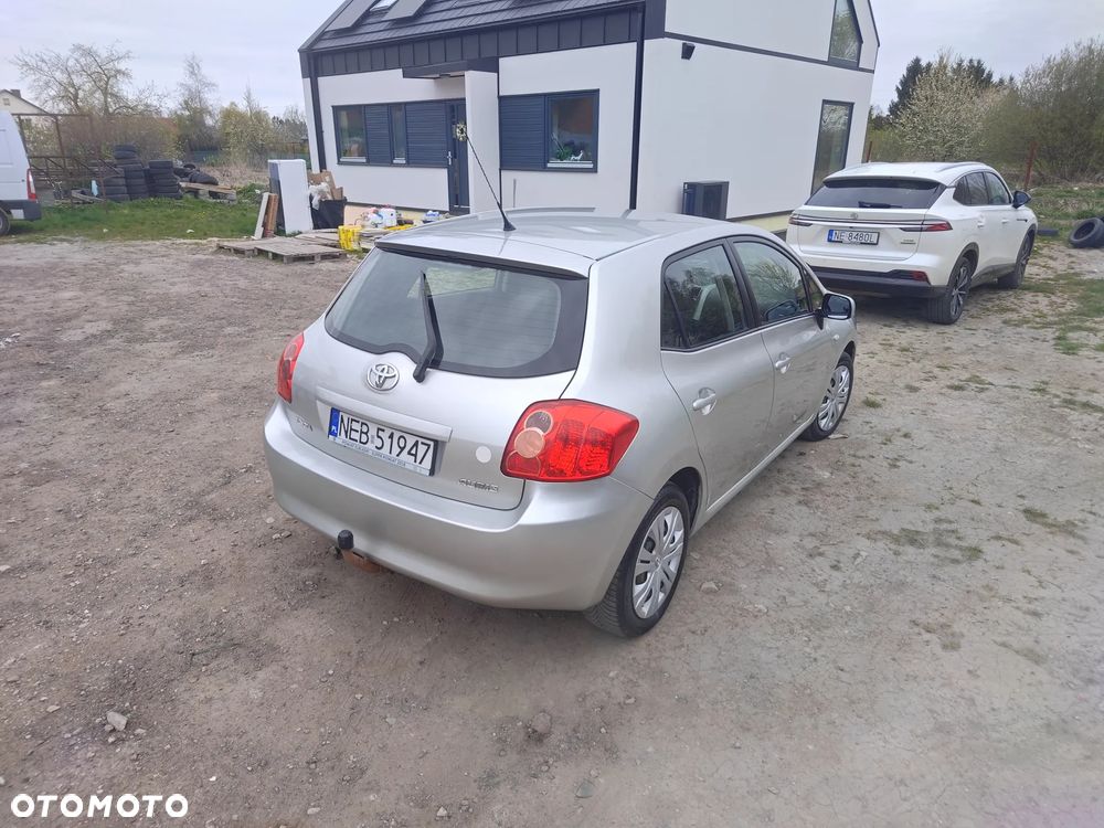 Toyota Auris 1.4 VVT-i Terra - 6