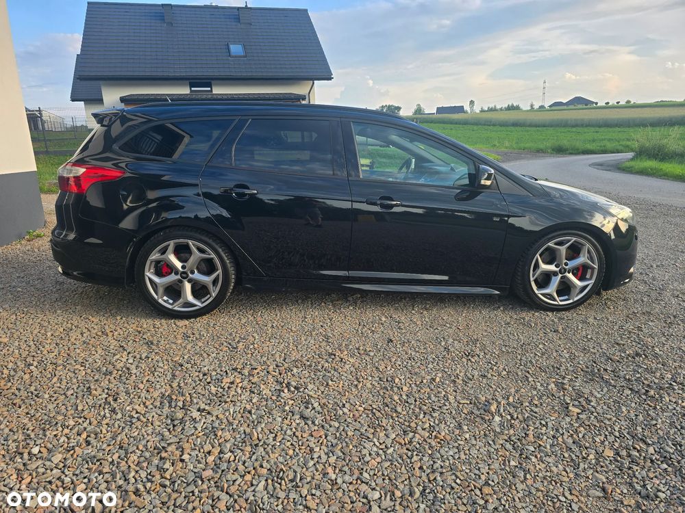 Ford Focus - 8