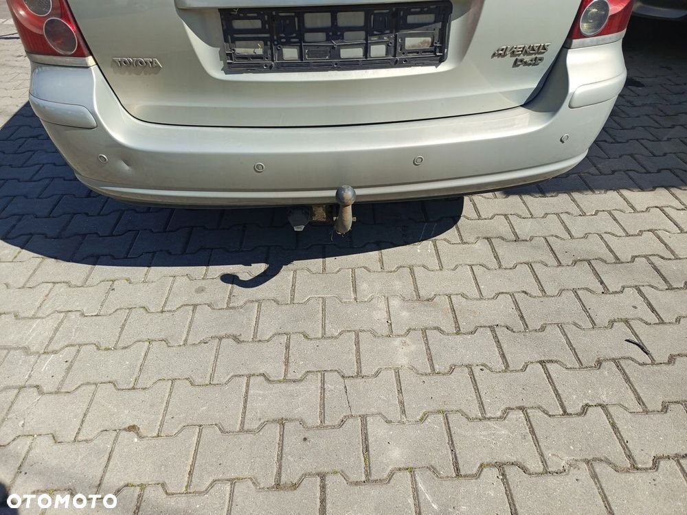 TOYOTA AVENSIS T25 KOMBI ZDERZAK TYŁ TYLNY - 3