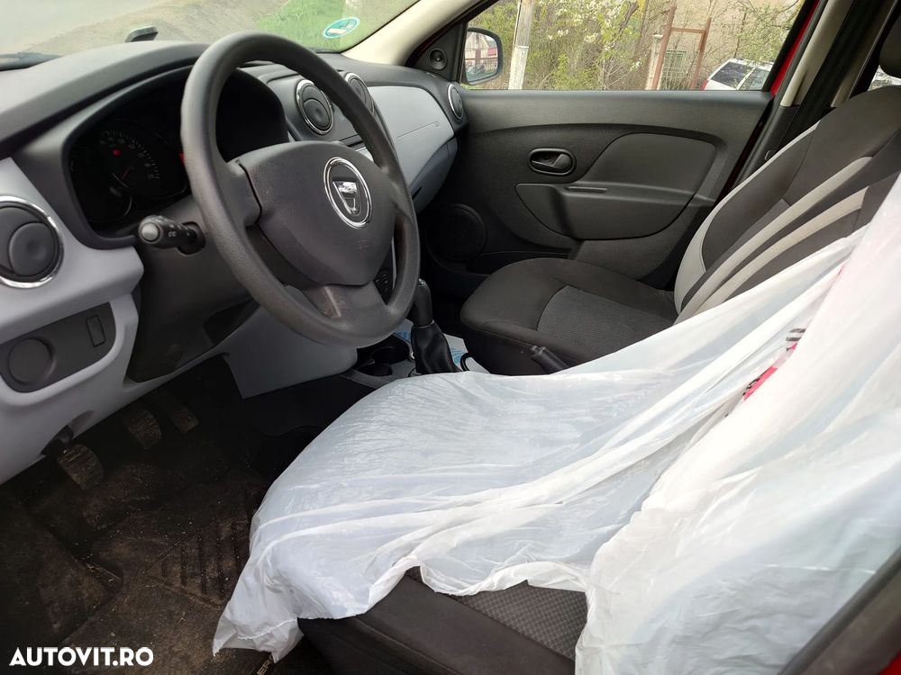 Dacia Sandero 1.2 - 7