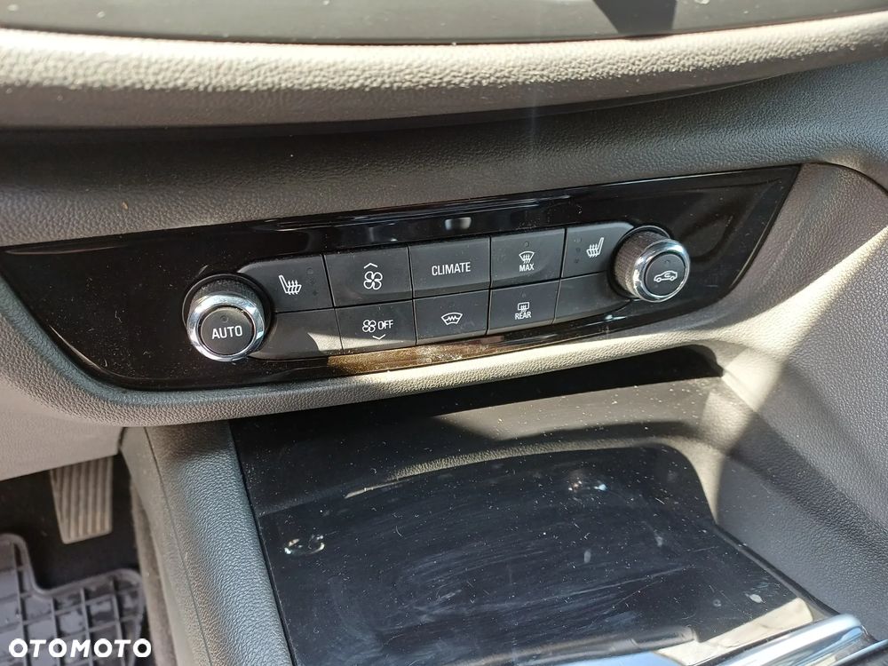 Opel Insignia 2.0 CDTI Elegance S&S - 24