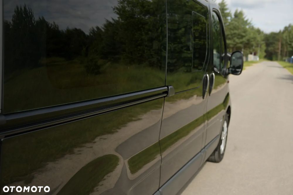 Opel Vivaro - 34