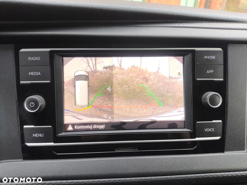 Volkswagen Transporter - 25