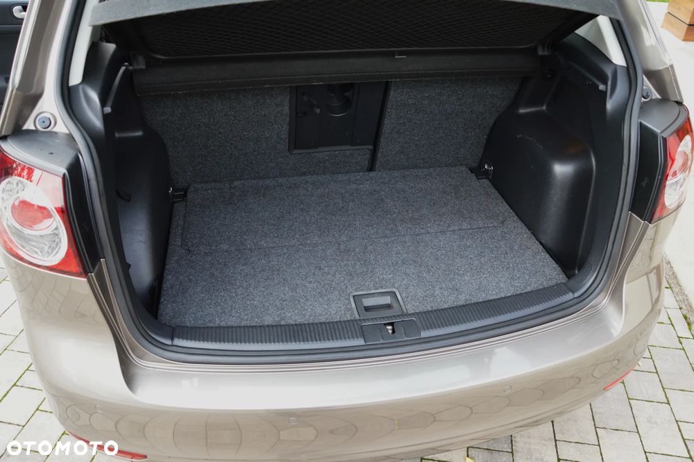 Volkswagen Golf 1.6 Comfortline - 19