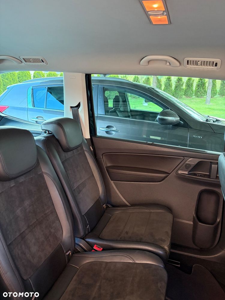 Volkswagen Sharan 2.0 TDI DSG BlueMotion Technology Highline - 40