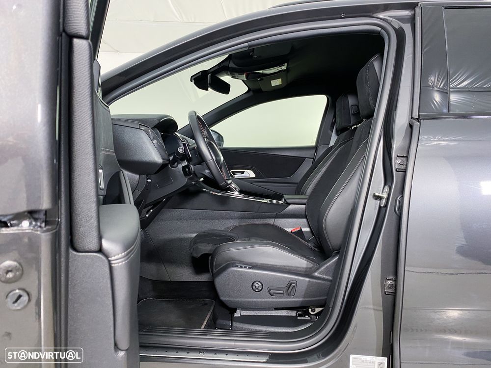 DS DS7 4x4 E-Tense Performance Line EAT8 - 9