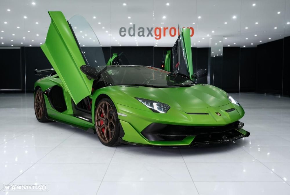 Lamborghini Aventador SVJ Roadster - 1
