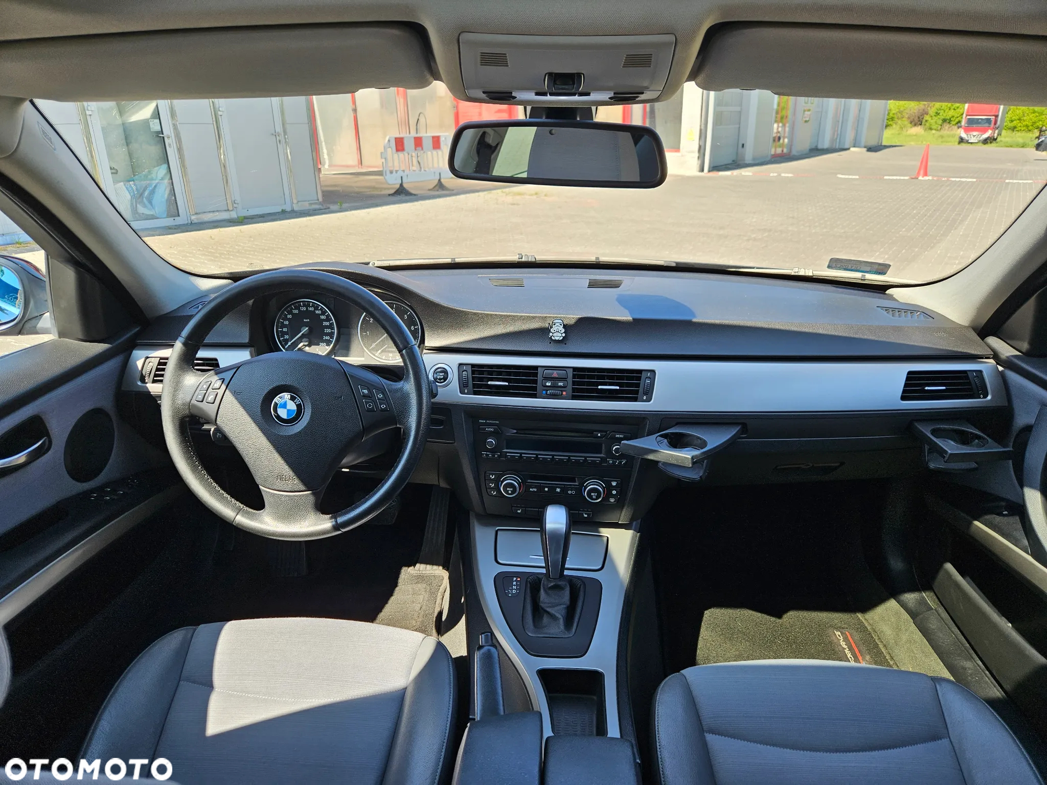 BMW Seria 3 320i - 13