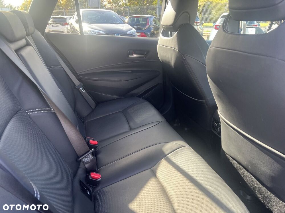 Toyota Corolla 2.0 Hybrid Executive - 10