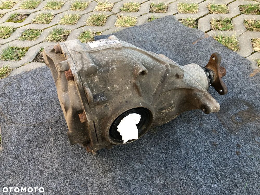 BMW F01 F02 F06 F10 F11 F12 F13 MOST TYLNY DYFER 2.81 7630828 - 2