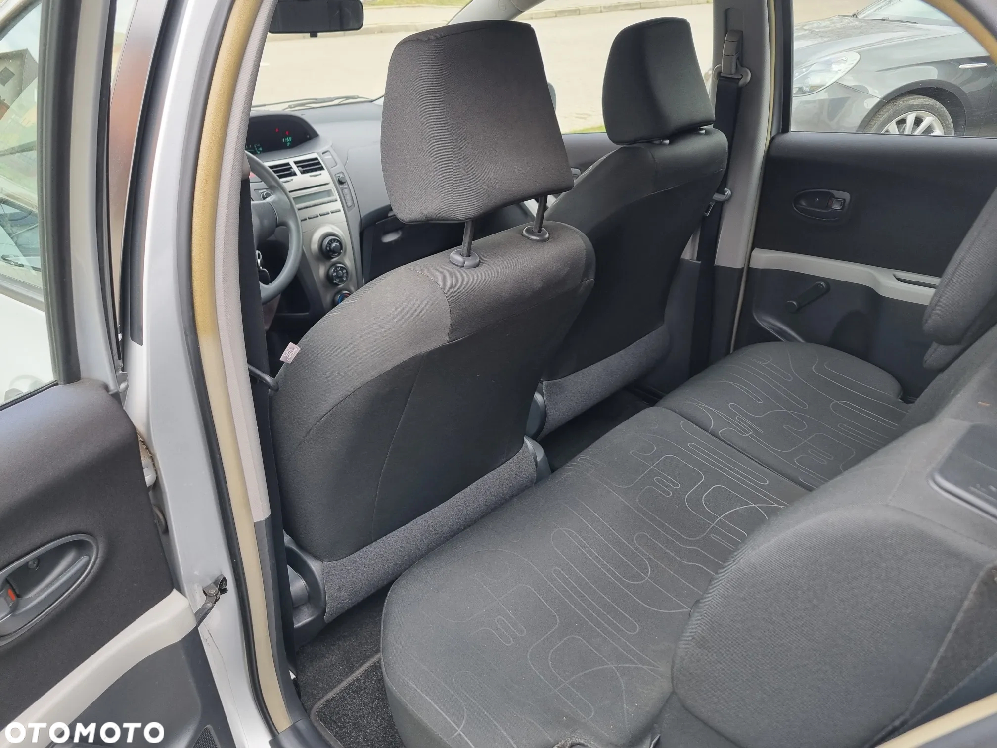 Toyota Yaris 1.33 VVT-i Cool - 7